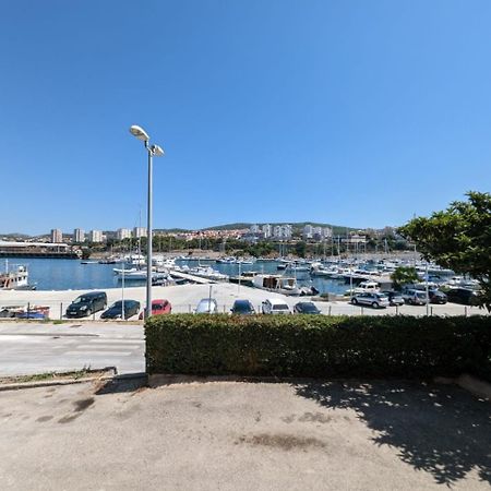 Appartement Apartman Bonaca à Šibenik Extérieur photo